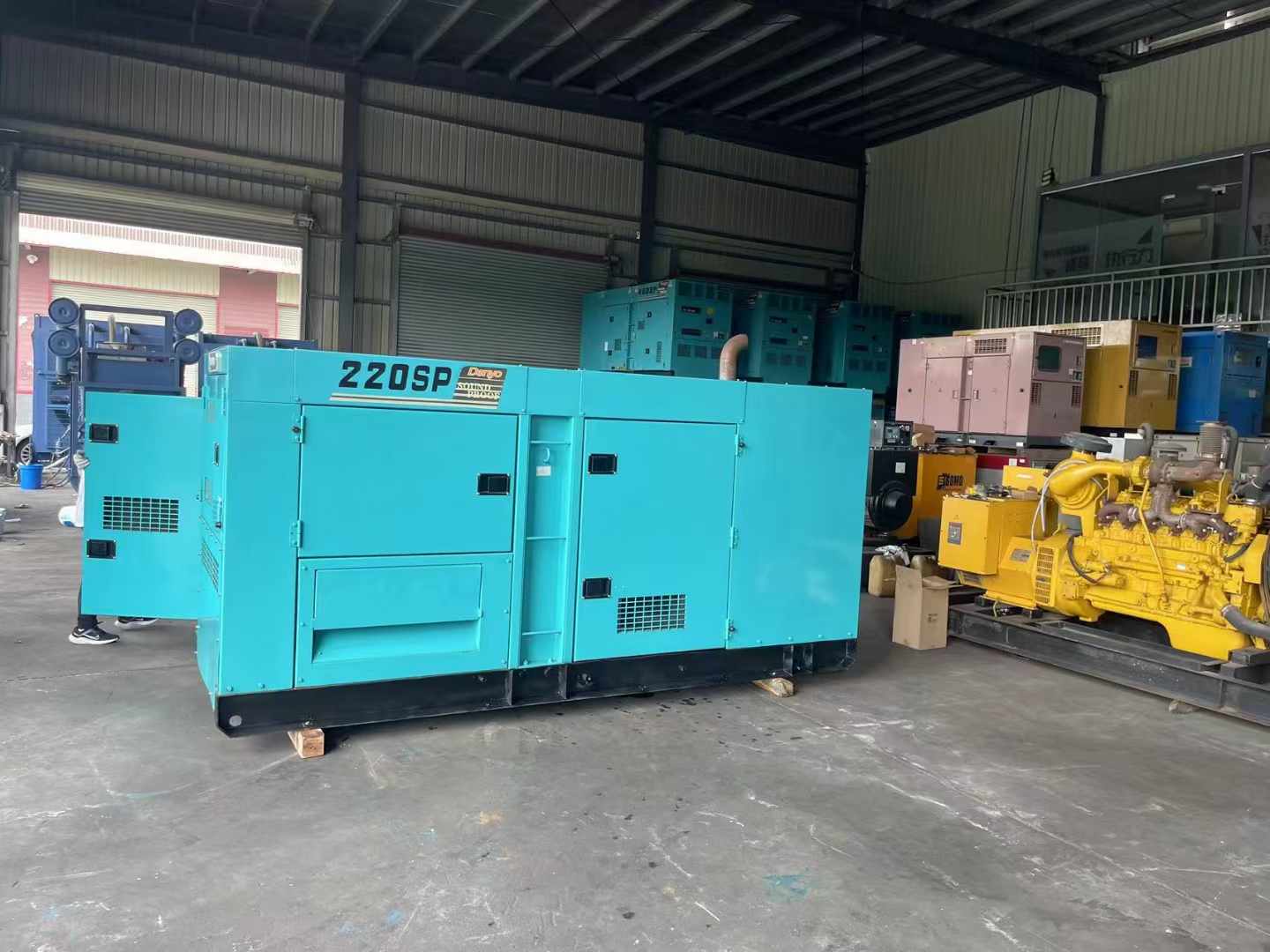 静安800kW 柴油发电机的输出电流波动范围是多少?
