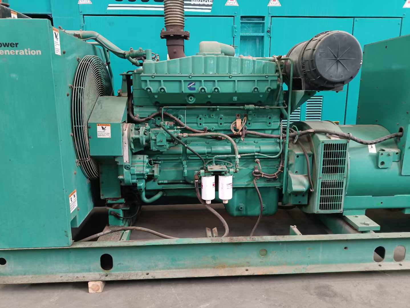 静安过载会对 600kW 柴油发电机组造成哪些损害？